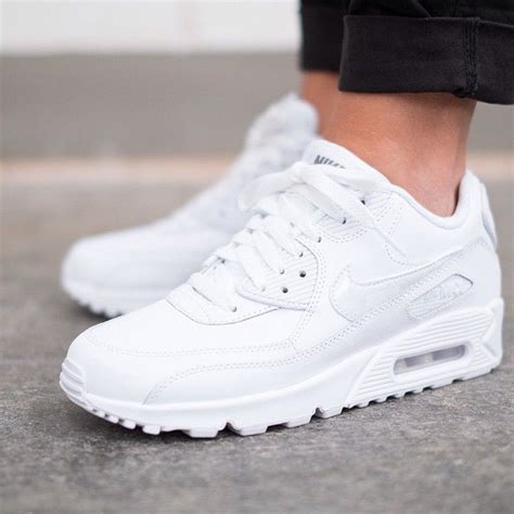 weisse lachs nike damen turnschuhe|Weiße Nike Sneaker für Damen online kaufen .